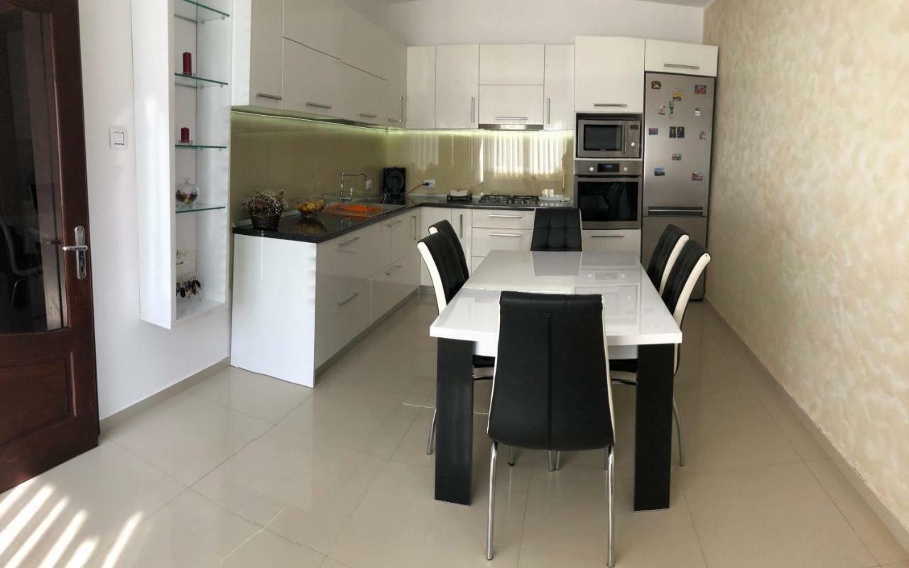 Casa Leny Hotel Tohanu Nou ภายนอก รูปภาพ