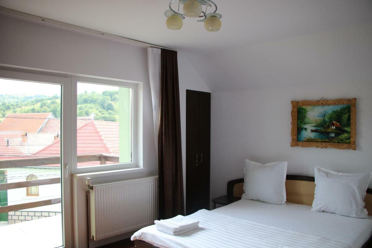 Casa Leny Hotel Tohanu Nou ภายนอก รูปภาพ